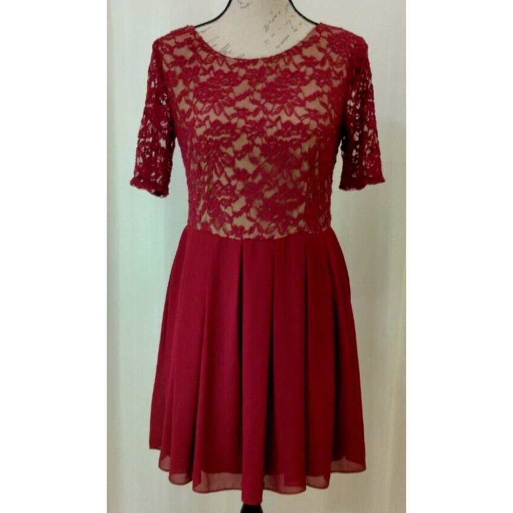 B. Darlin Maroon Lace Sheer Lined Cocktail Party Dress Sz 13/14